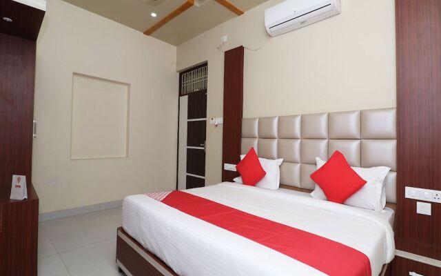 Capital O 30380 Kiaara Stay