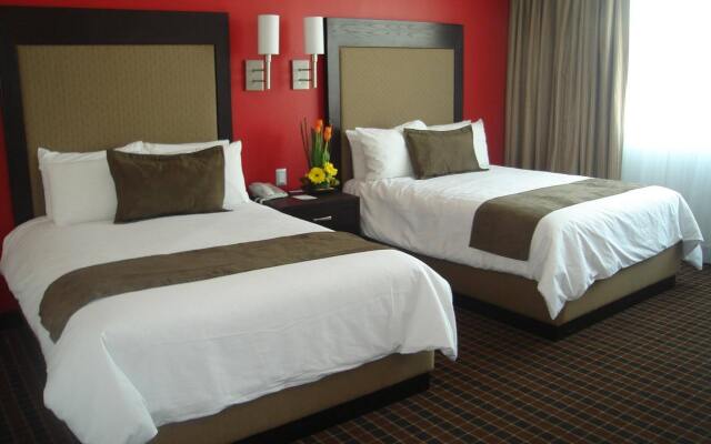 Hotel & Suites PF