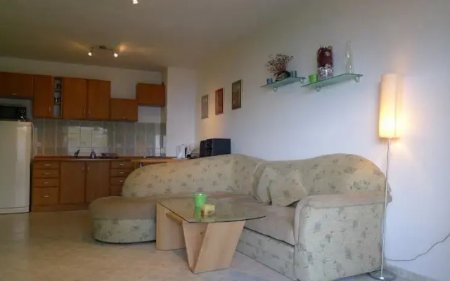 Armi Apartment