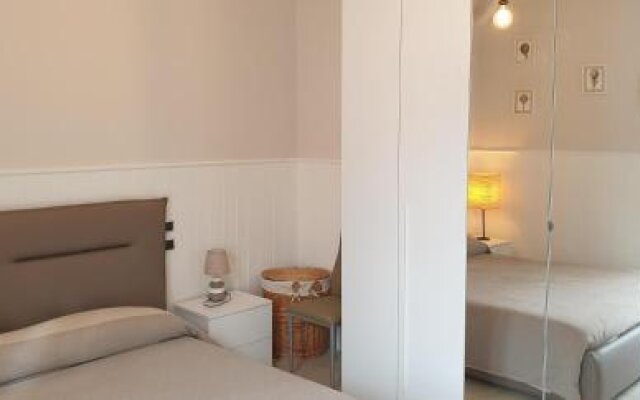 Flat 2 Bedrooms 1 Bathroom - Imperia