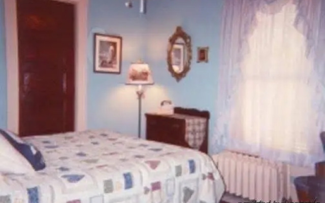 The Homespun Country Inn