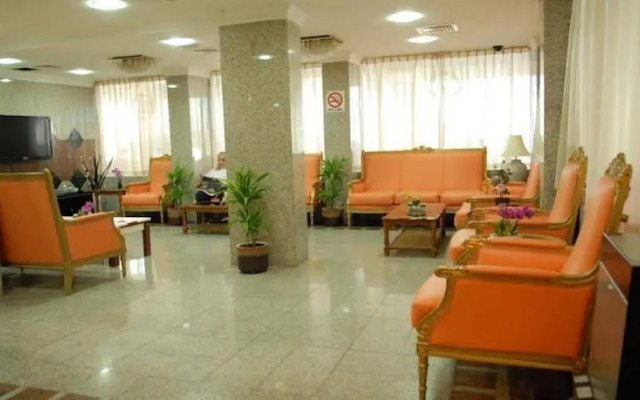 Deebaj Al Khabisi Plaza Hotel Apartments Dubai