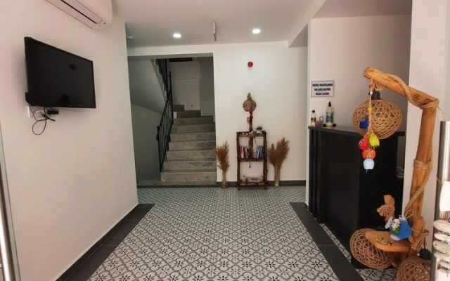 Adil Otel