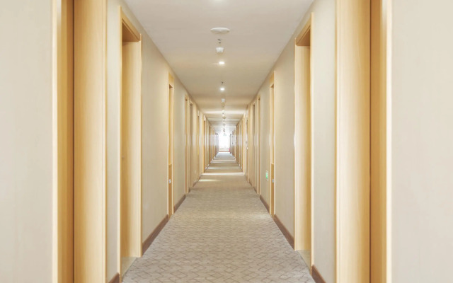 Ji Hotel (Xishao Gate Xian)