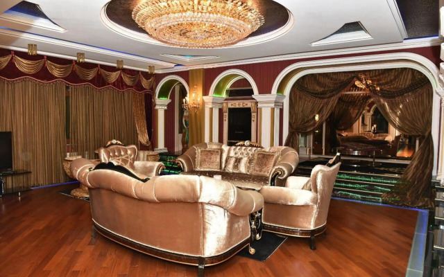 Sheikh Apartment in Baku