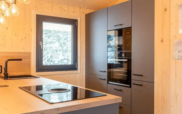 Natural Chalet With Whirlpool