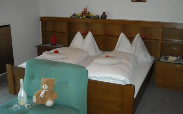 Landhaus & Appartementhaus Haussteiner