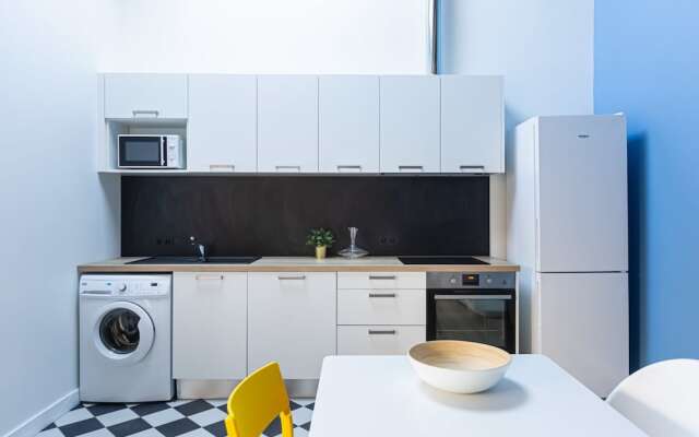 Bright 2BR Loft With a Quiet Patio