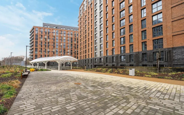 Modern Flat Near City Centre