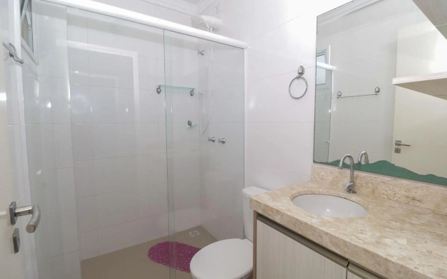 377 - Belissimo apartamento na praia de Bombas