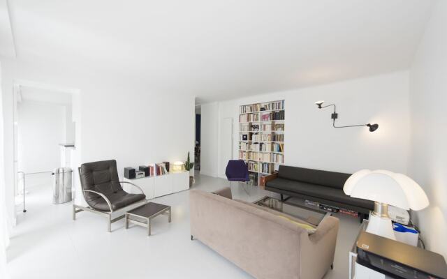 Contemporary Chic by Place de la Nation