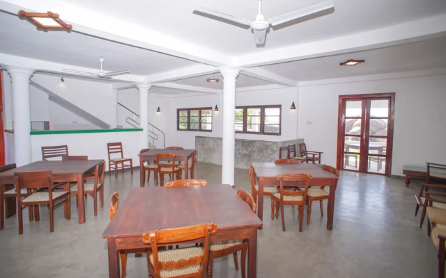 OYO 461 Zeilan Sunset Point