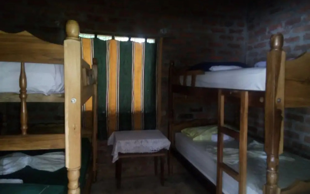 Hospedaje Los Chocoyos - Hostel