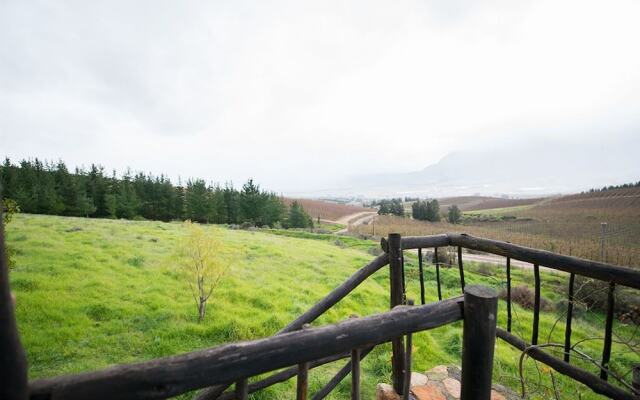 Kliphuis Stone Cottage