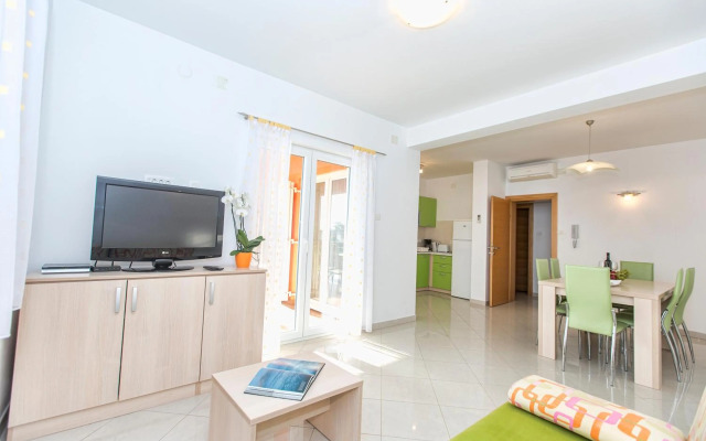 Apartments Villa Dina