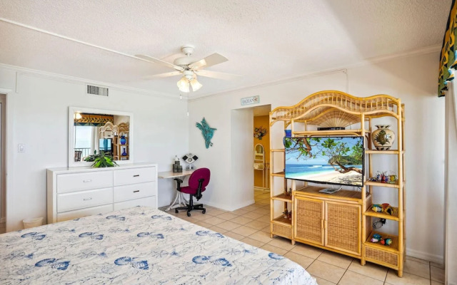 Ocean Sands 1-708
