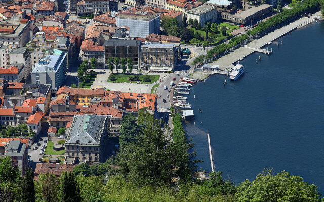 Nobiallo Fronte Lago