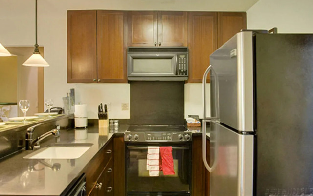 Poolside Aina Nalu Condo D102 - 2 Br Condo