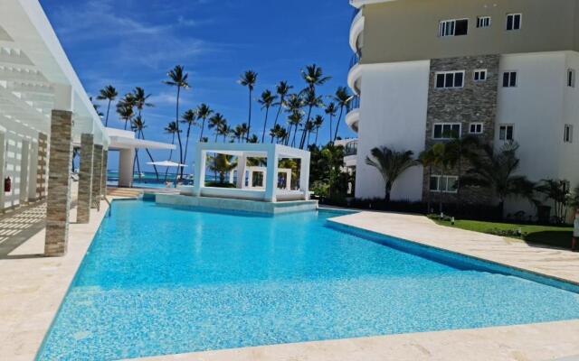 Amazing BeachFront condo Oceanview puntacana 2BR
