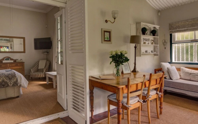 Sandown Lodge