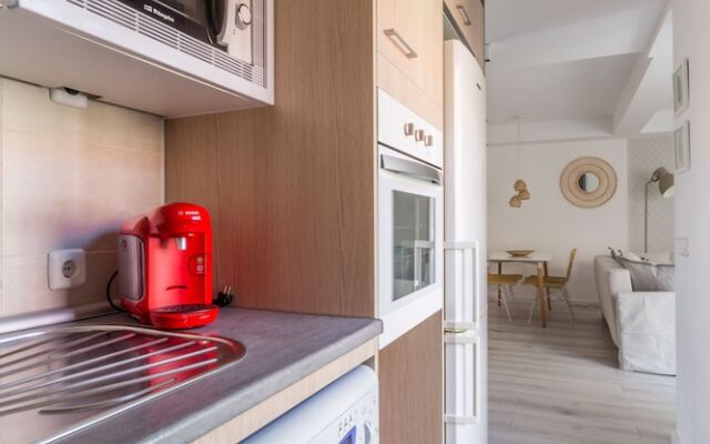 Horoko Apartments by gaiarooms