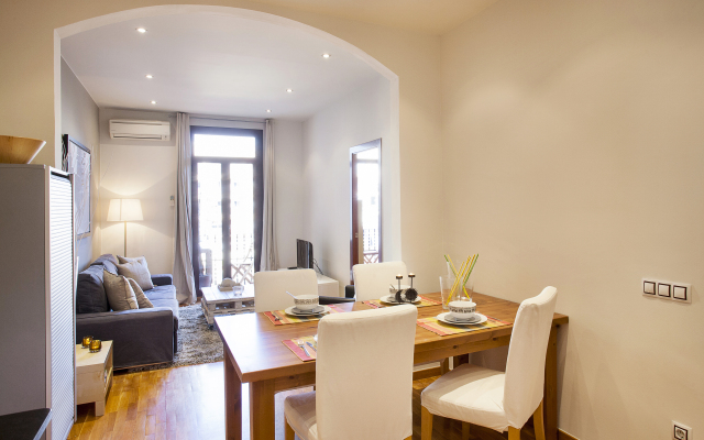 Viladomat Eixample Apartment