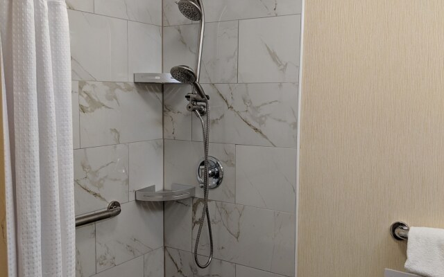 Clarion Hotel Portland
