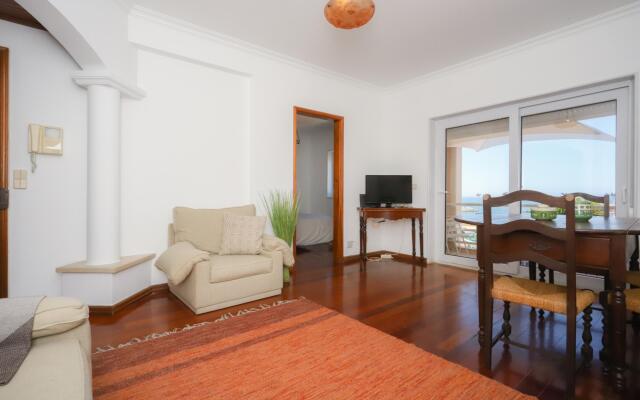 Sea View Apartment by Rent4all