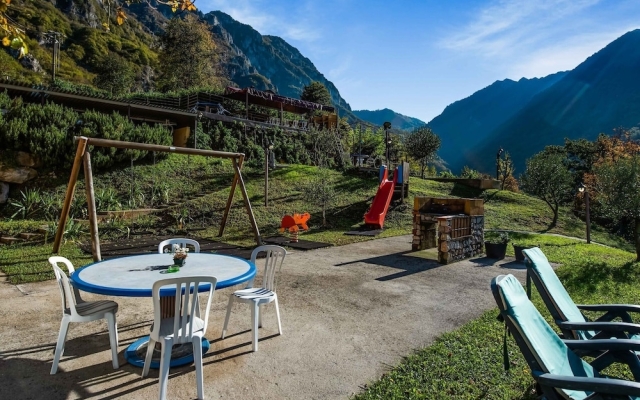 Cozy Chalet at Marone Lake Lombardy with Pool