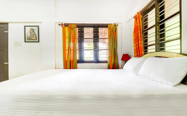 Shirleys Beach Hotel