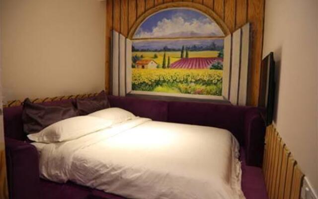 Adela Boutique Hotel