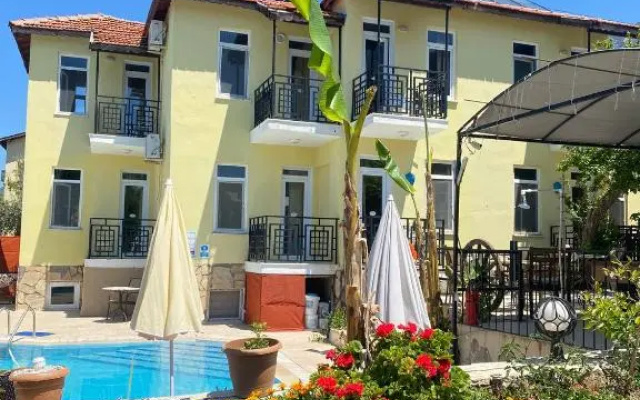 ölüdeniz moonstar