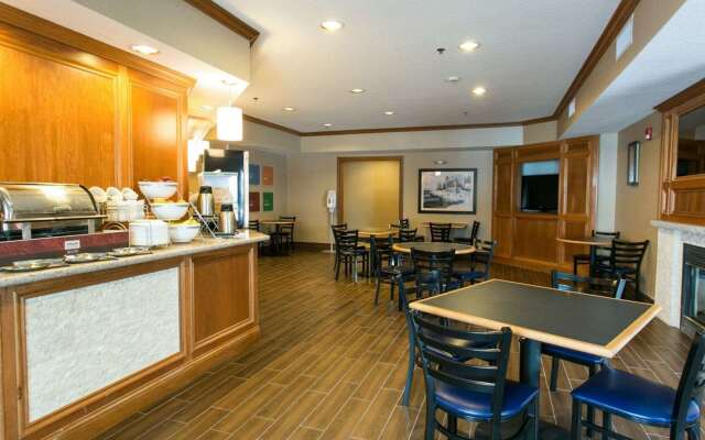 Comfort Suites Benton Harbor - St. Joseph