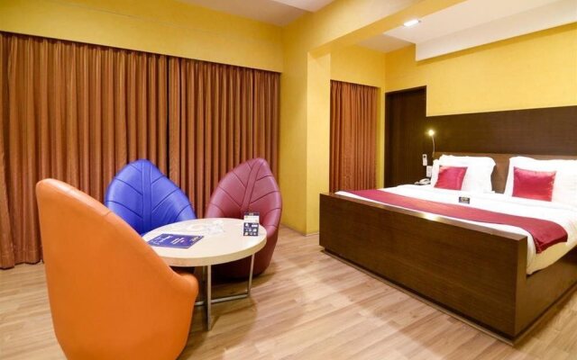 OYO Premium Panjim Mandovi River