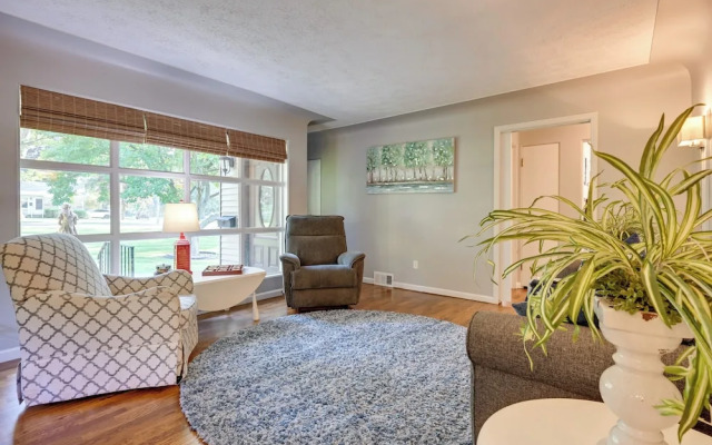 Pet-friendly Michigan Escape w/ Patio & Gas Grill!