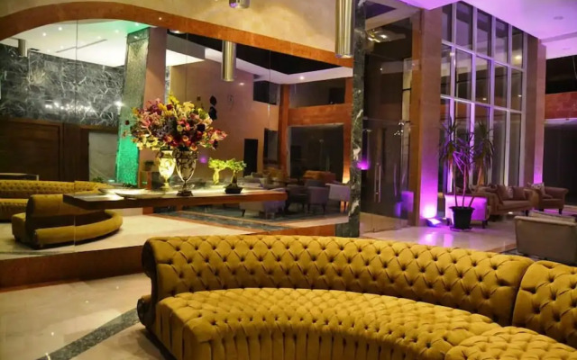 Delora Hotel and Suites