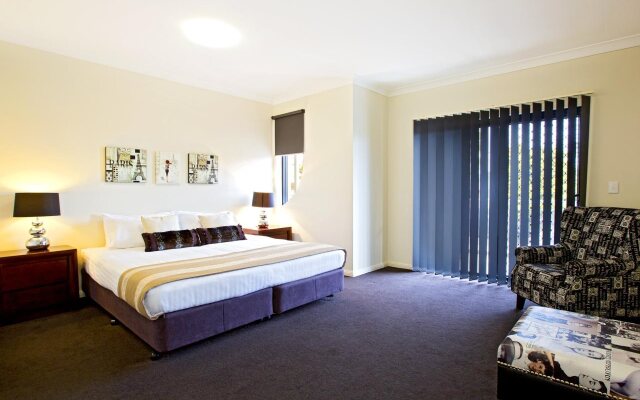 Astina Serviced Apartments - Central
