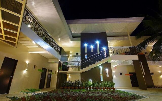 Yhotel