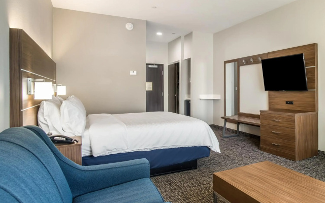 Holiday Inn Express & Suites Tulsa East - Catoosa by IHG