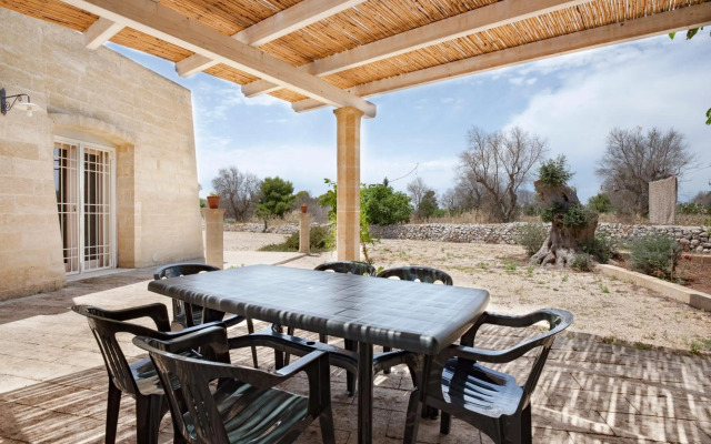 Splendida villetta immersa nella campagna pugliese