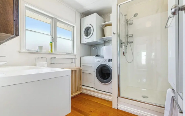Spacious 3Br Mission Bay Home With Parking!