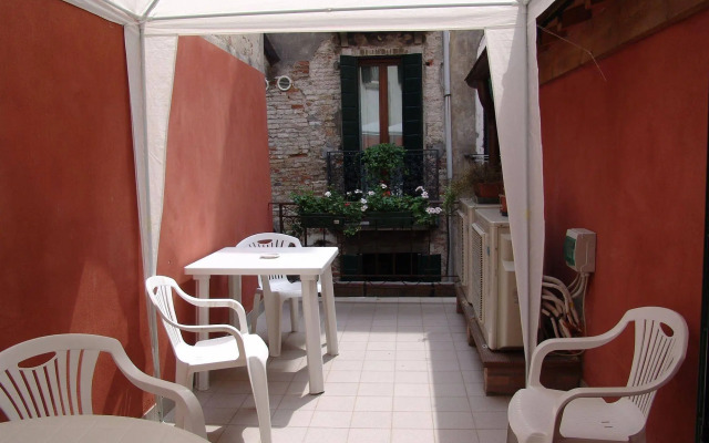 Casa Cosmo Lodging House