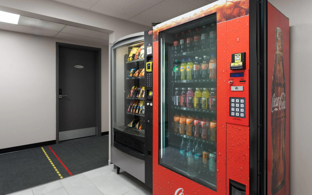 Super 8 by Wyndham Sault Ste Marie On