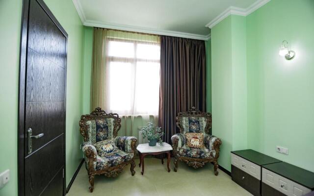 Apartment on Javakhishvili