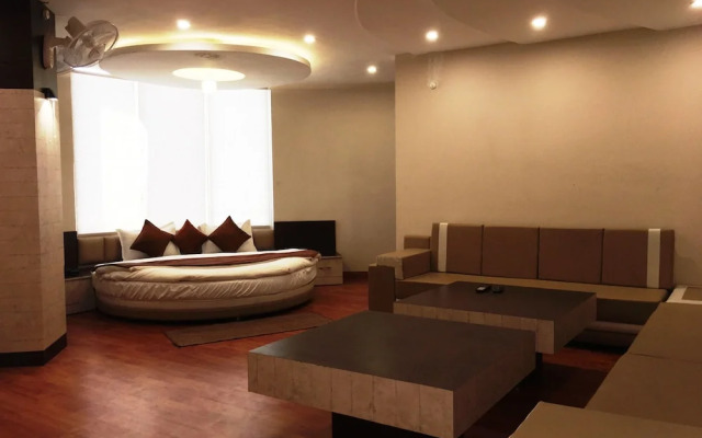 Hotel K3 Club Residency