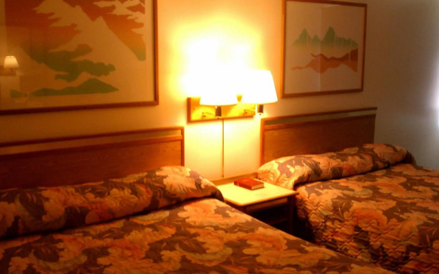 Colorado River Value Inn