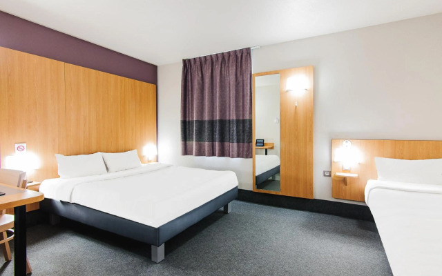 B&B HOTEL Mont De Marsan