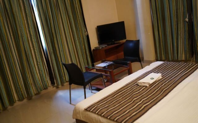Iris Hotel