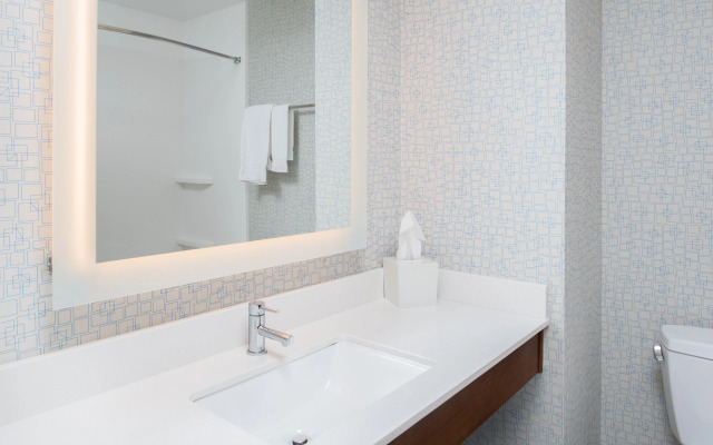 Holiday Inn Express Hotel & Suites Bismarck by IHG