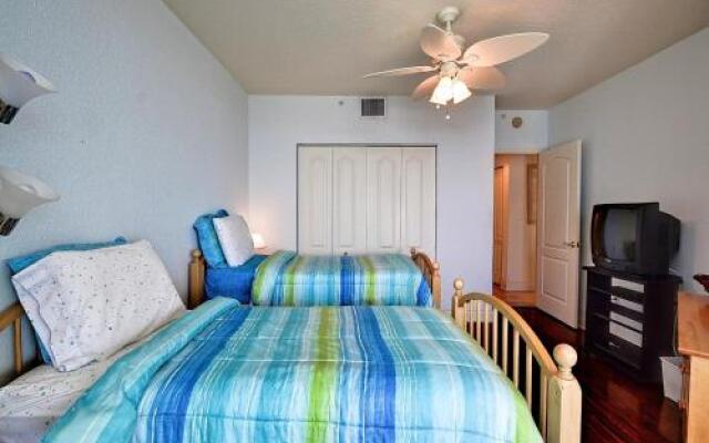 Mandalay Beach Club 1003